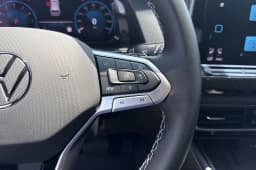 Volkswagen Atlas Cross Sport 2.0T SEL 4MOTION 2026 — side view
