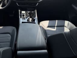 Volkswagen Atlas Cross Sport 2.0T SEL 4MOTION 2026 — side view
