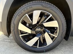 Volkswagen Atlas Cross Sport 2.0T SEL 4MOTION 2026 — side view