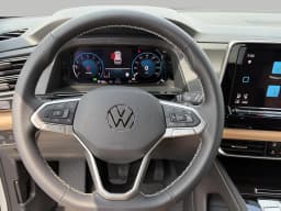 Volkswagen Atlas Cross Sport 2.0T SEL 4MOTION 2026 — side view