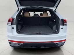 Volkswagen Atlas Cross Sport 2.0T SEL 4MOTION 2026 — side view