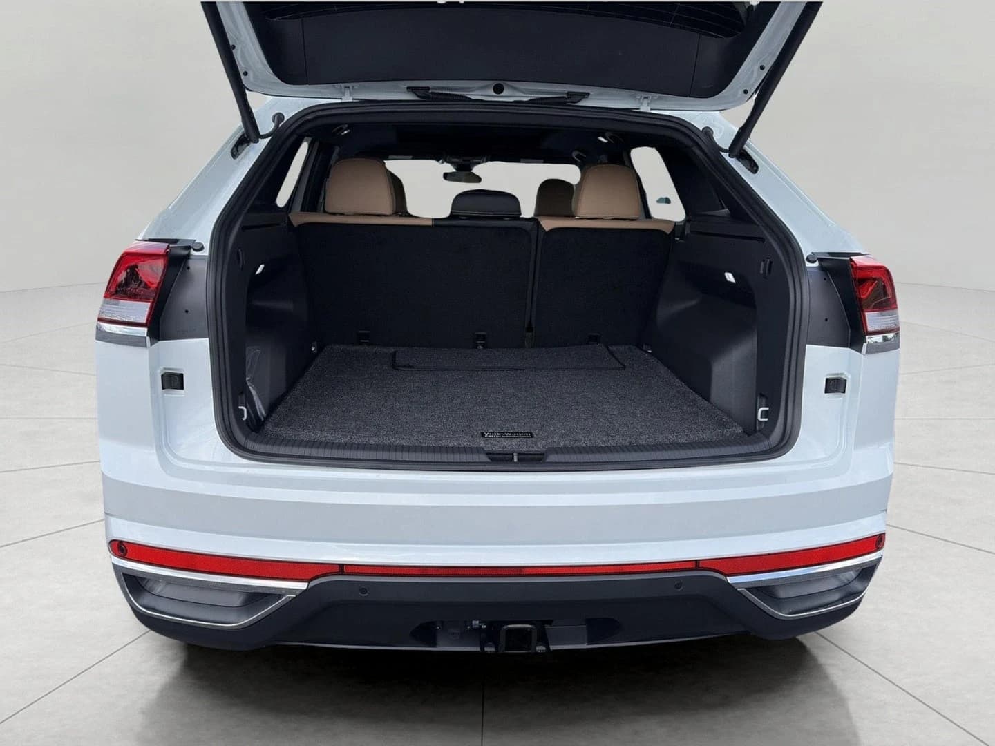 Volkswagen Atlas Cross Sport 2.0T SEL 4MOTION 2026 — side view
