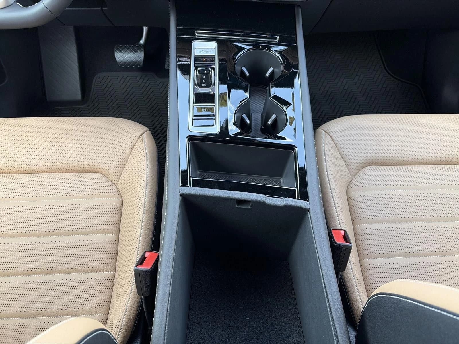 Volkswagen Atlas Cross Sport 2.0T SEL 4MOTION 2026 — side view