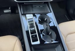 Volkswagen Atlas Cross Sport 2.0T SEL 4MOTION 2026 — side view