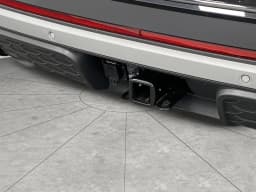 Volkswagen Atlas 2.0T Peak Edition 4MOTION 2026 — side view