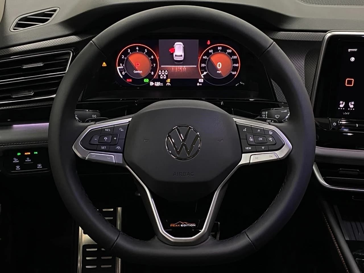 Volkswagen Atlas 2.0T Peak Edition 4MOTION 2026 — side view