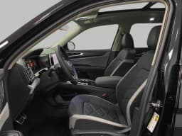 Volkswagen Atlas 2.0T Peak Edition 4MOTION 2026 — side view
