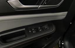 Volkswagen Atlas 2.0T Peak Edition 4MOTION 2026 — side view