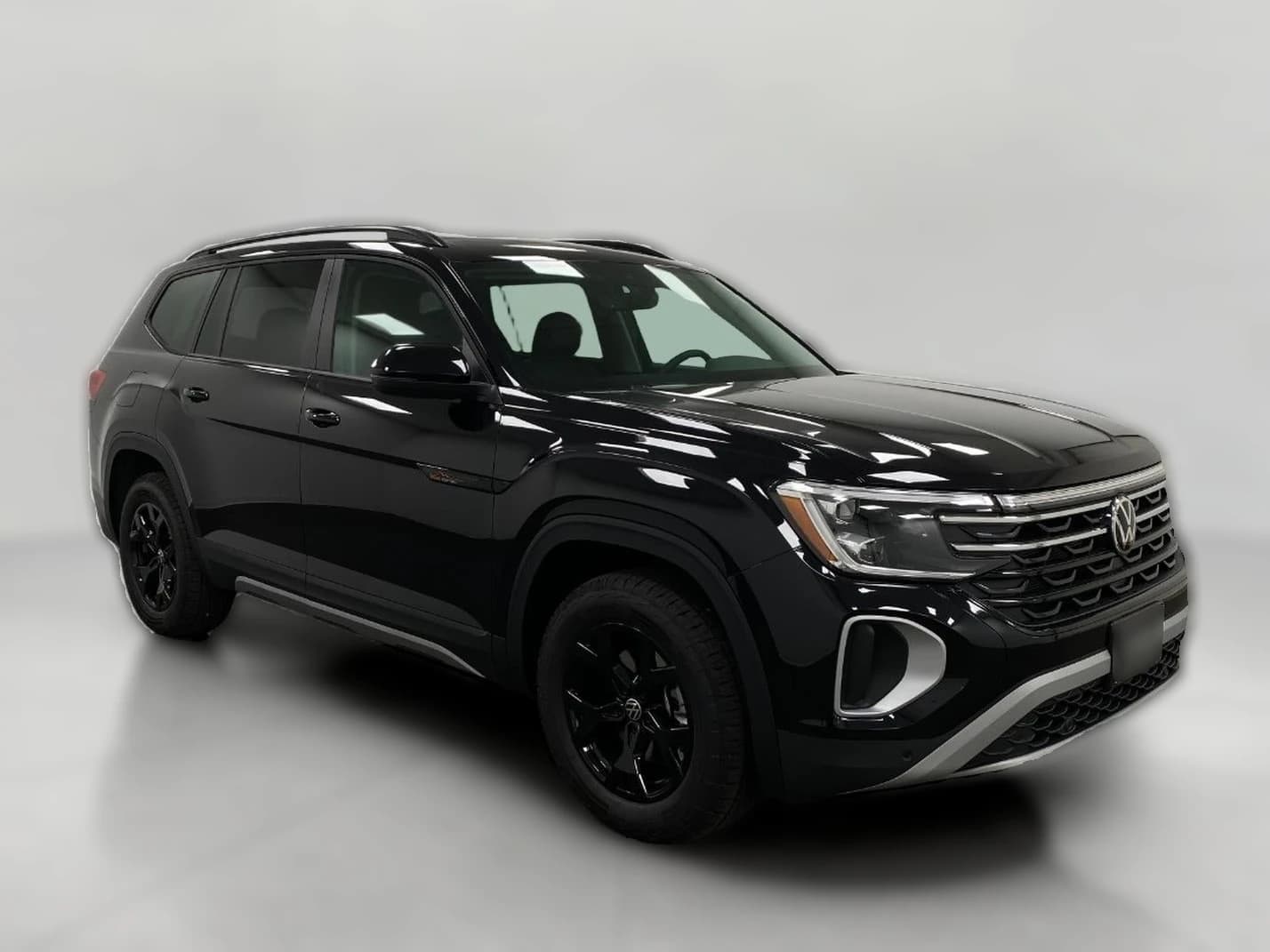 Volkswagen Atlas 2.0T Peak Edition 4MOTION 2026 — side view