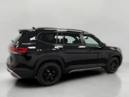 Volkswagen Atlas 2.0T Peak Edition 4MOTION 2026 — side view