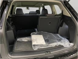 Volkswagen Atlas 2.0T Peak Edition 4MOTION 2026 — side view