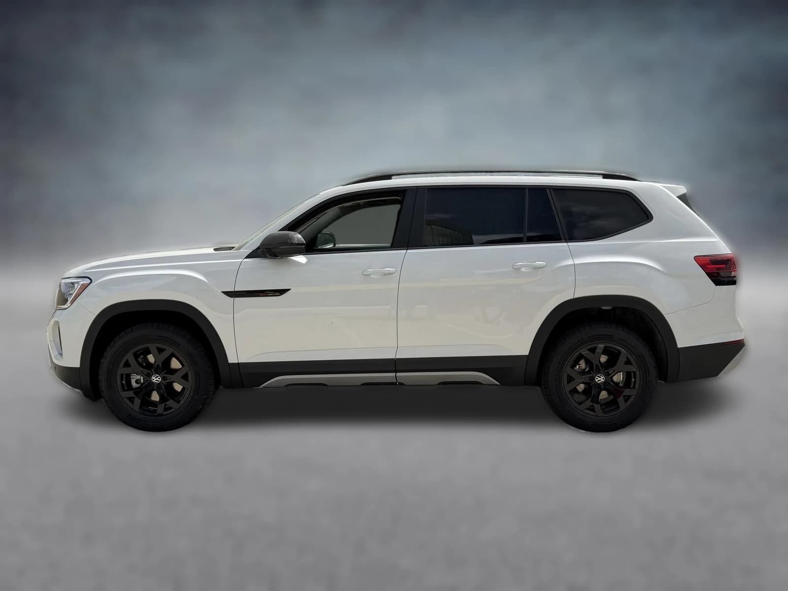 Volkswagen Atlas 2.0T Peak Edition 4MOTION 2026 — side view