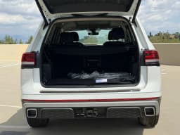 Volkswagen Atlas 2.0T Peak Edition 4MOTION 2026 — side view