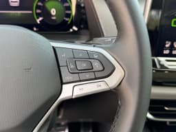 Volkswagen Atlas 2.0T Peak Edition 4MOTION 2026 — side view