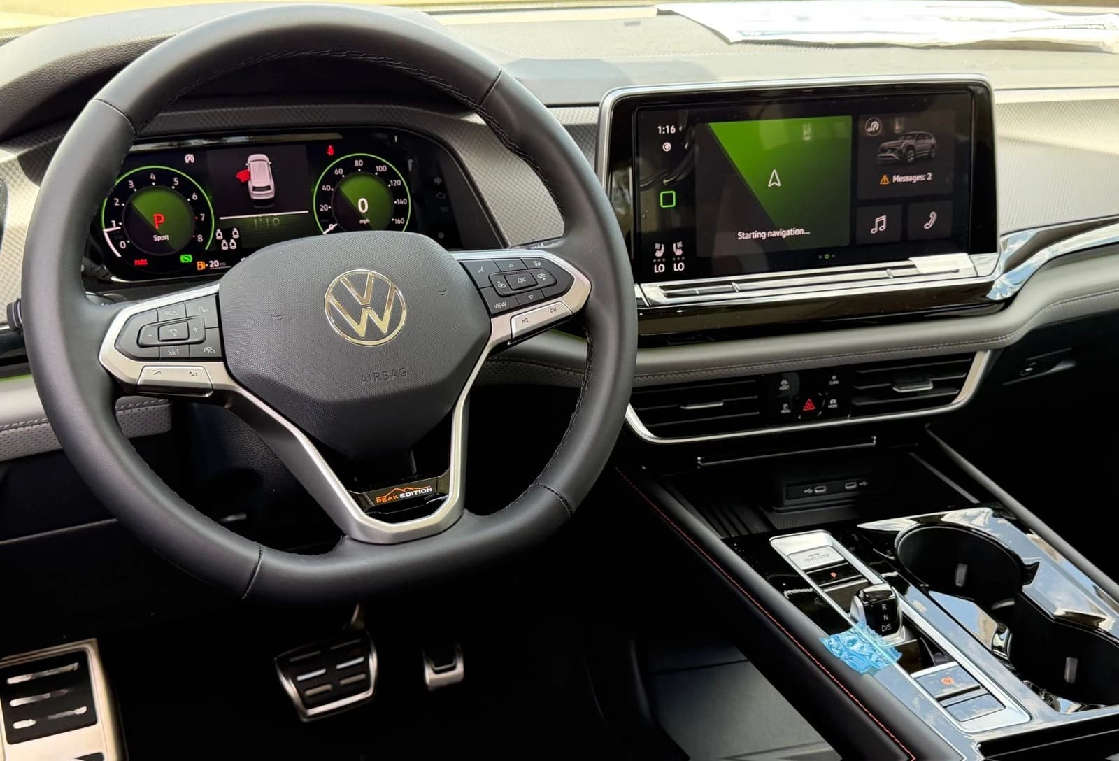 Volkswagen Atlas 2.0T Peak Edition 4MOTION 2026 — side view