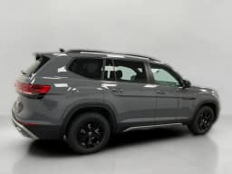 Volkswagen Atlas 2.0T Peak Edition 4MOTION 2026 — side view