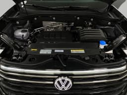 Volkswagen Atlas 2.0T Peak Edition 4MOTION 2026 — side view