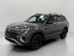 Volkswagen Atlas 2.0T Peak Edition 4MOTION 2026 — side view