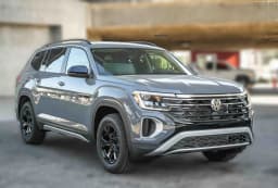 Volkswagen Atlas 2.0T Peak Edition 4MOTION 2026 — side view