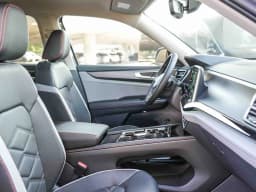 Volkswagen Atlas 2.0T Peak Edition 4MOTION 2026 — side view