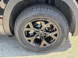 Volkswagen Atlas 2.0T Peak Edition 4MOTION 2026 — side view