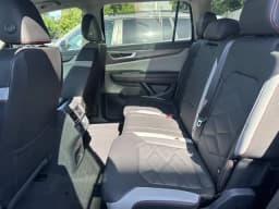 Volkswagen Atlas 2.0T Peak Edition 4MOTION 2026 — side view