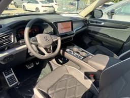 Volkswagen Atlas 2.0T Peak Edition 4MOTION 2026 — side view