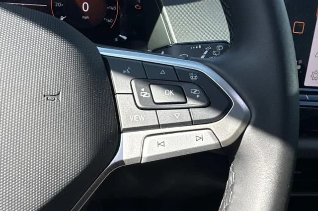 Volkswagen Atlas 2.0T Peak Edition 4MOTION 2026 — side view