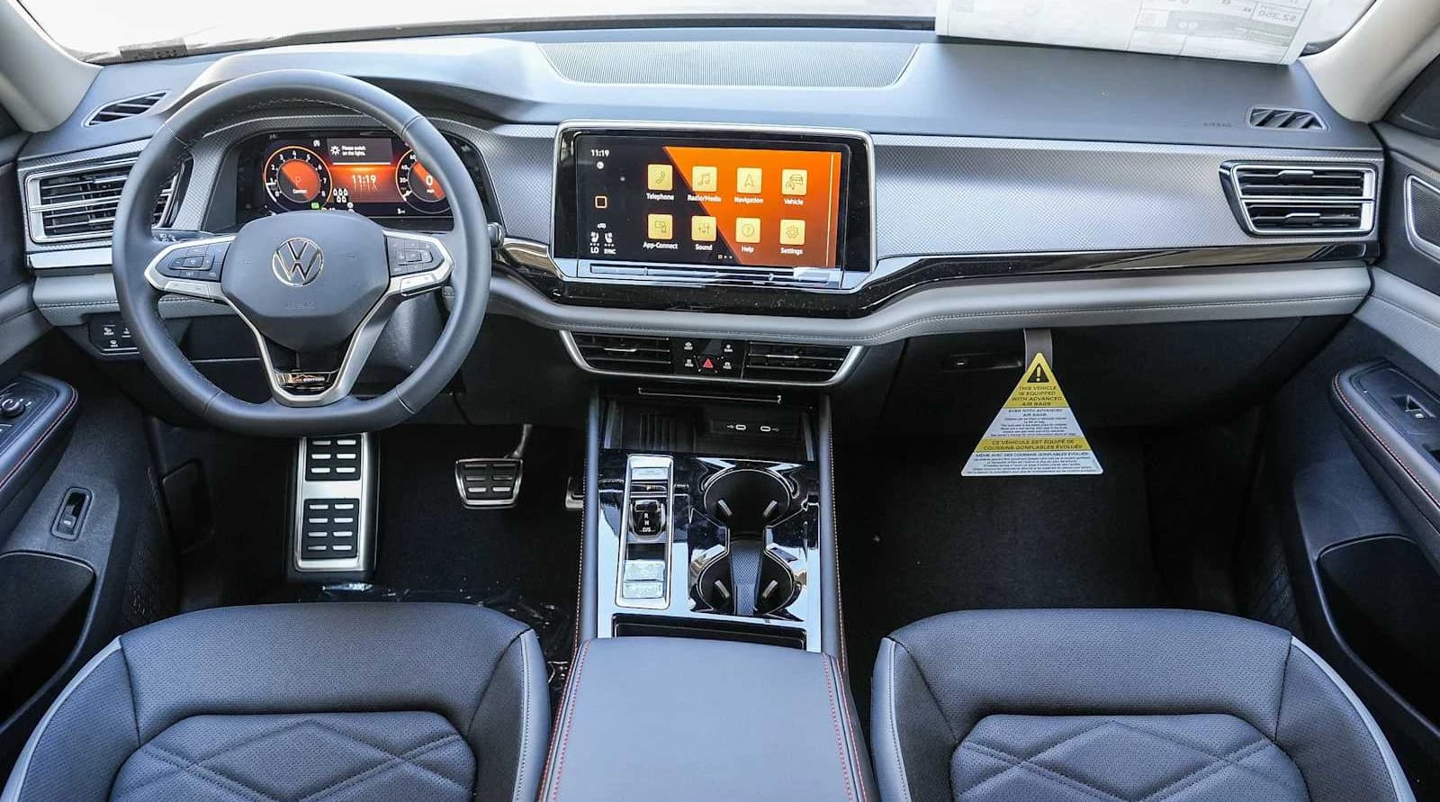 Volkswagen Atlas 2.0T Peak Edition 4MOTION 2026 — side view
