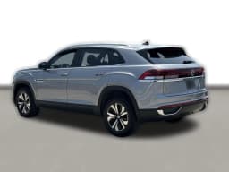 Volkswagen Atlas Cross Sport 2.0T SE FWD 2026 — side view