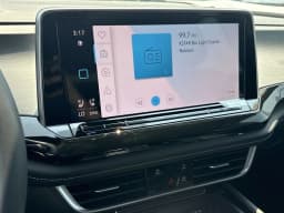 Volkswagen Atlas Cross Sport 2.0T SE FWD 2026 — side view