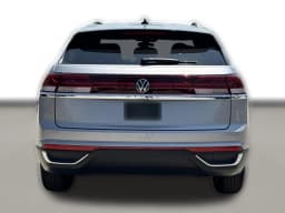 Volkswagen Atlas Cross Sport 2.0T SE FWD 2026 — side view