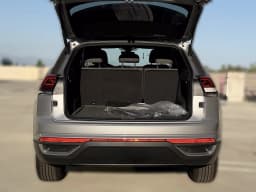 Volkswagen Atlas Cross Sport 2.0T SE FWD 2026 — side view