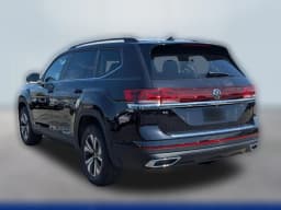 Volkswagen Atlas 2.0T SE FWD 2026 — side view