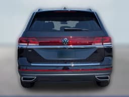Volkswagen Atlas 2.0T SE FWD 2026 — side view