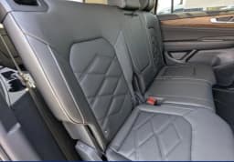 Volkswagen Atlas 2.0T SE FWD 2026 — side view