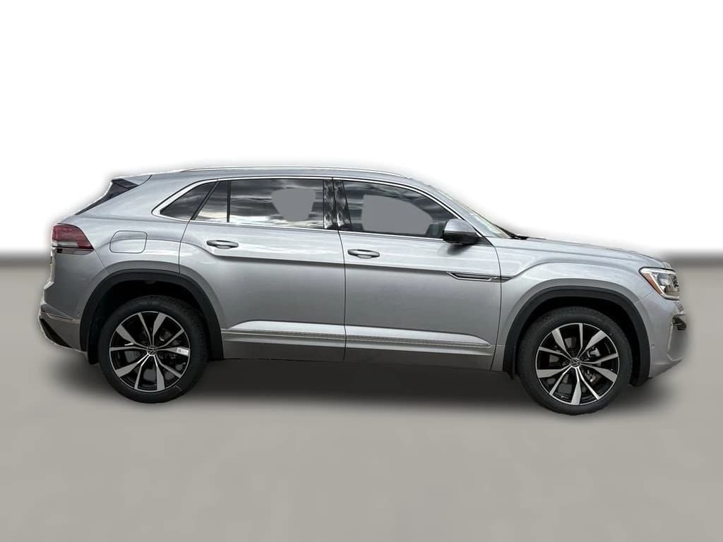 Volkswagen Atlas Cross Sport 2.0T SEL Premium R-Line 4MOTION 2026 — side view