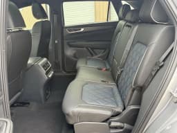 Volkswagen Atlas Cross Sport 2.0T SEL Premium R-Line 4MOTION 2026 — side view