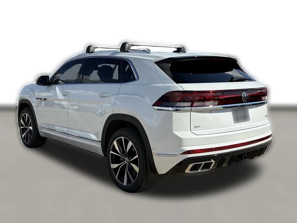 Volkswagen Atlas Cross Sport 2.0T SEL Premium R-Line 4MOTION 2026 — side view