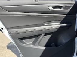 Volkswagen Atlas Cross Sport 2.0T SEL Premium R-Line 4MOTION 2026 — side view