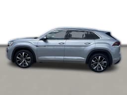 Volkswagen Atlas Cross Sport 2.0T SEL Premium R-Line 4MOTION 2026 — side view