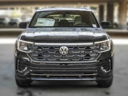 Volkswagen Atlas Cross Sport 2.0T SEL Premium R-Line 4MOTION 2026 — side view