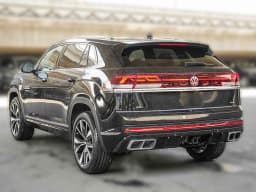 Volkswagen Atlas Cross Sport 2.0T SEL Premium R-Line 4MOTION 2026 — side view