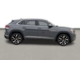 Volkswagen Atlas Cross Sport 2.0T SEL Premium R-Line 4MOTION 2026 — side view