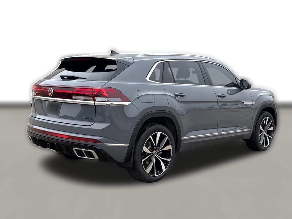 Volkswagen Atlas Cross Sport 2.0T SEL Premium R-Line 4MOTION 2026 — side view