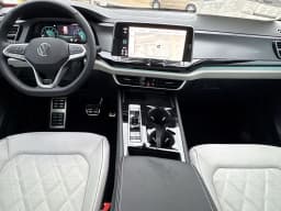 Volkswagen Atlas Cross Sport 2.0T SEL Premium R-Line 4MOTION 2026 — side view