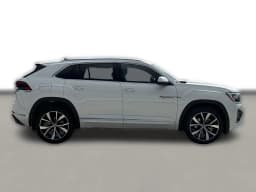 Volkswagen Atlas Cross Sport 2.0T SEL Premium R-Line 4MOTION 2026 — side view