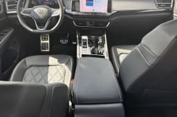Volkswagen Atlas Cross Sport 2.0T SEL Premium R-Line 4MOTION 2026 — side view