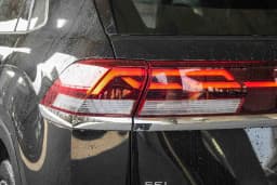 Volkswagen Atlas Cross Sport 2.0T SEL Premium R-Line 4MOTION 2026 — side view