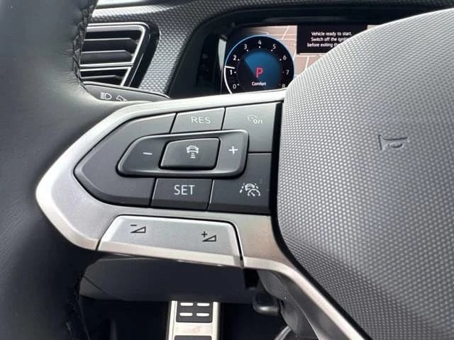 Volkswagen Atlas Cross Sport 2.0T SEL Premium R-Line 4MOTION 2026 — side view